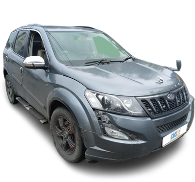 Mahindra XUV500-img